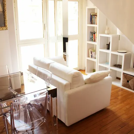 Live In The Heart Of Apartment *